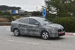 all-new-2021-dacia-logan-spied-with-led-lights-coupe-roof5.jpg