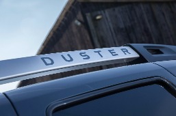 dacia-duster-commercial-priced-from-9595-photo-gallery_12.jpg