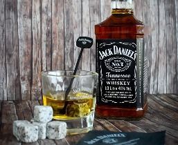 1560339539_jack-daniels.jpg